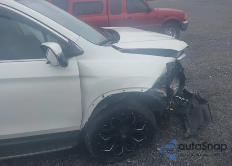 2018 Honda Pilot Touring from USA, damaged, VIN 5FNYF6H99JB012111